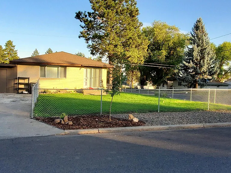 1501 4th St — Photo 1