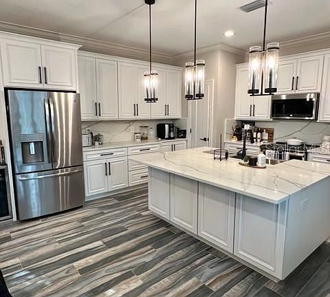 2nd image of 4413 W Gray St #1