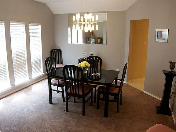 2nd image of 22060 Knights Cove Dr