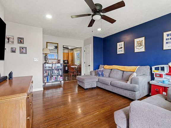 2nd image of 334 Pleasant Hill Dr
