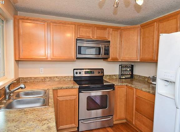 5th image of 8205 NW 6th Ave