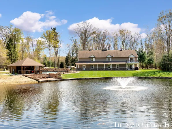 16159 Ferris St, Grand Haven, MI 49417