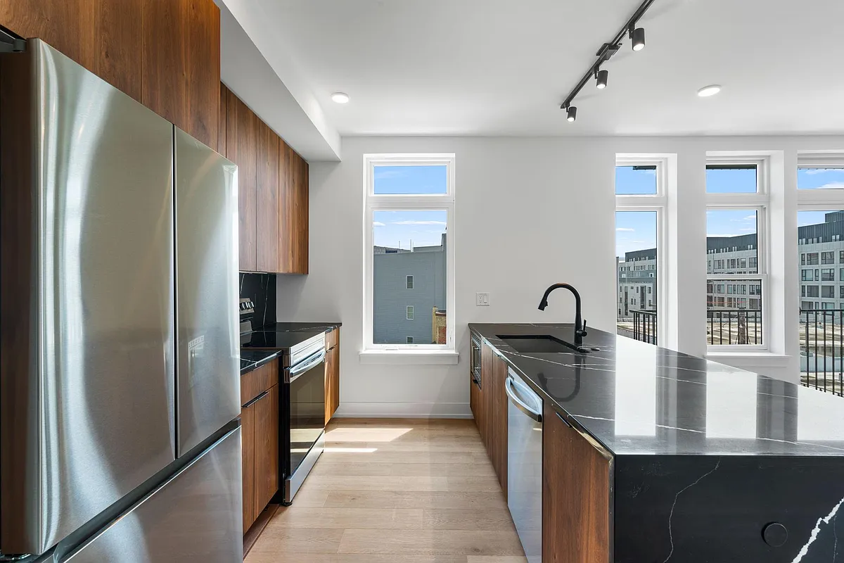 Building Photo - 1801 N 2nd St #501F