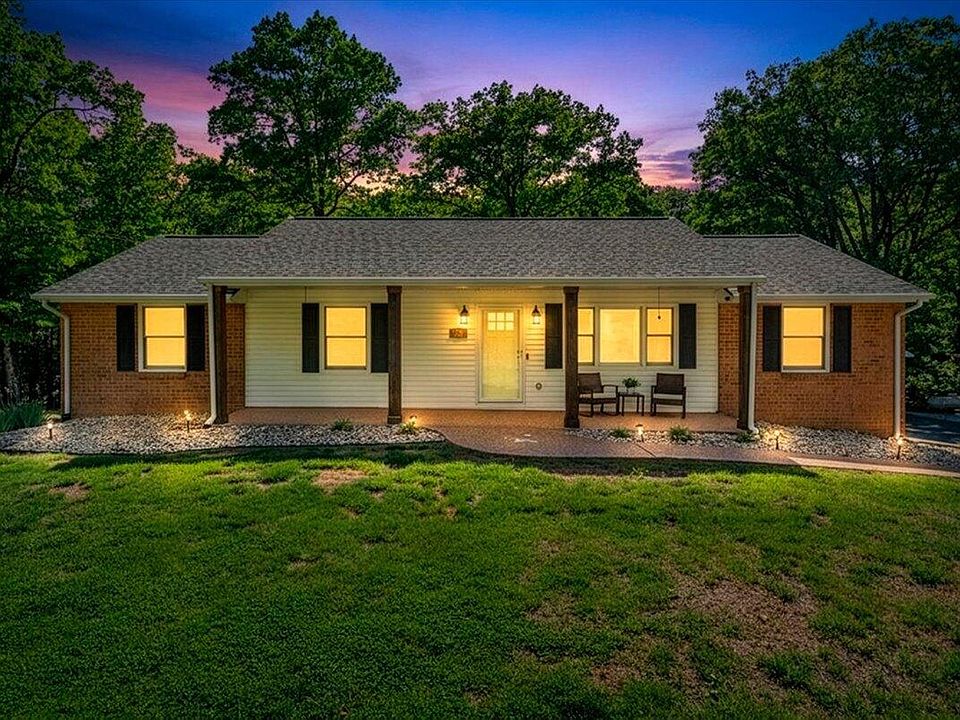 1st image of 771 Oak Dr