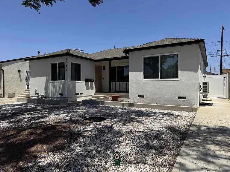 15216 Cimarron Ave — Photo 25