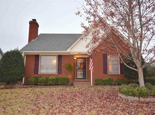 381 Goldfinch Cv, Collierville, TN 38017
