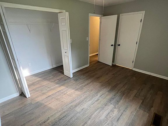 2nd image of 101 Springside Ct