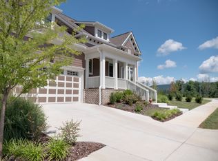 910 Elk Ridge Ln, Chattanooga, TN 37419