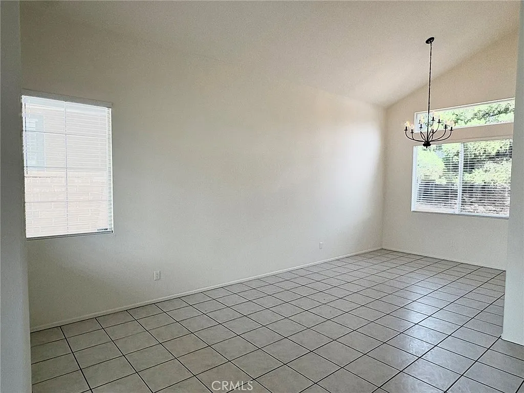 3 bed, 2.5 bath, 1582 sqft, $3,500 — Photo 3