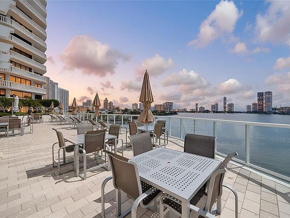4th image of 3000 Island Blvd APT 505
