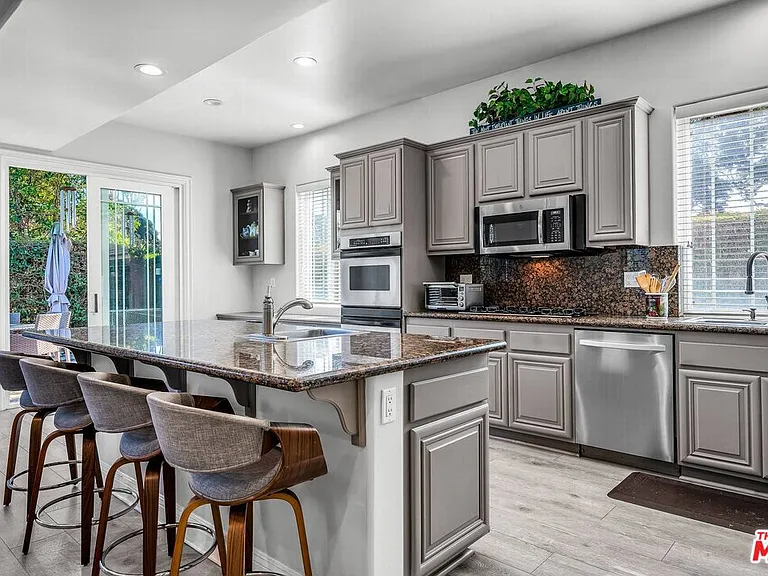 928 Harbor Crossing Ln — Photo 17