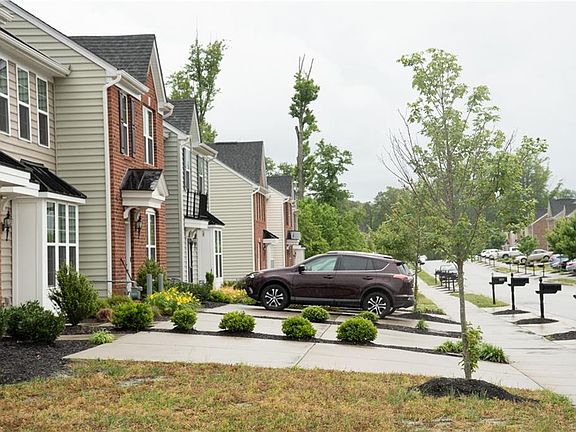 3rd image of 11509 Claimont Mill Dr