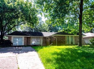 9310 Deanwood St, Houston, TX 77040