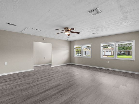 4th image of 3320 80th St