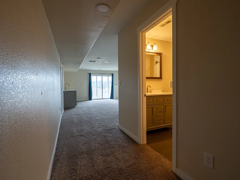 1606 Grand Overlook St — Photo 18
