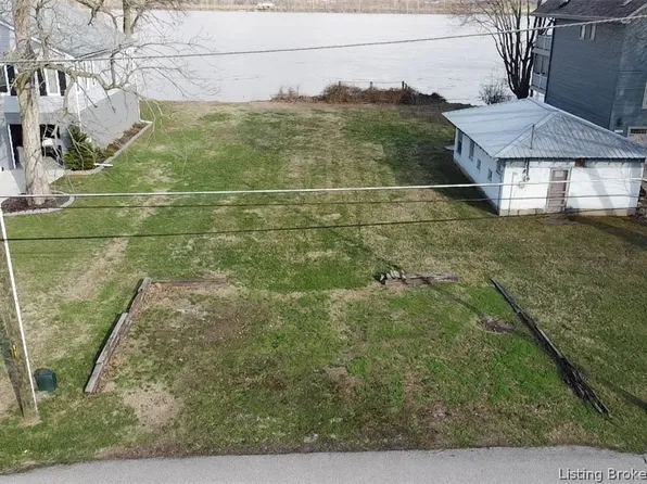  Longview Beach Rd, Utica, IN 47130