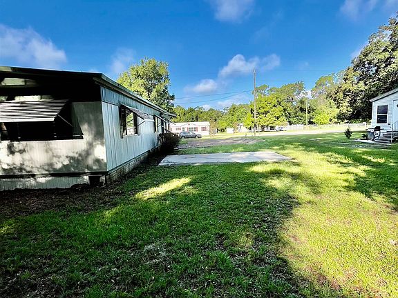 3rd image of 118 Park Cir