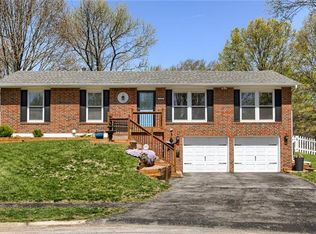 3924 S Crane St, Independence, MO 64055