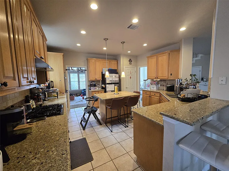 10620 Chestnut Ridge Rd — Photo 4