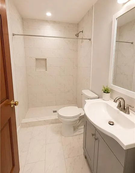 120 Jenks St — Photo 12