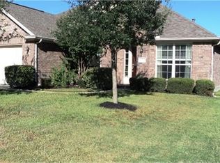 5415 Silver Oak Dr, Pasadena, TX 77505