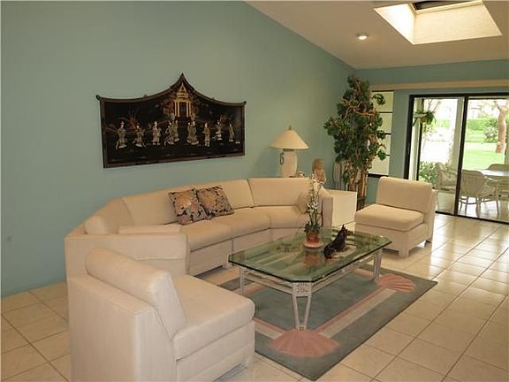 Home For Sale In Palm Chase Lakes