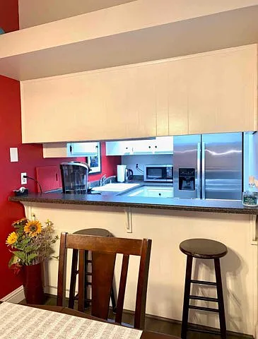 Bar/kitchen from Dining Room
