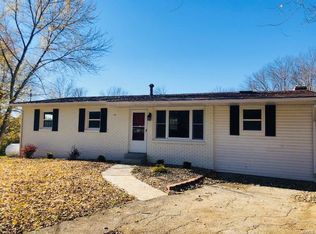 109 Red Deer Ln, O'Fallon, MO 63366