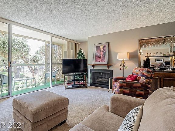 5th image of 725 N Royal Crest Cir Unit 216