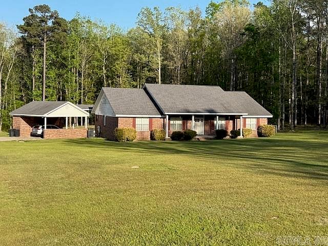 1st image of 266 Lillian Wood Dr