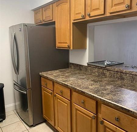 3rd image of 3286 S Bumby Ave #2