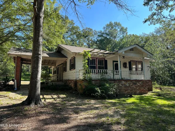 402 Old Gravel 49, Mendenhall, MS 39114