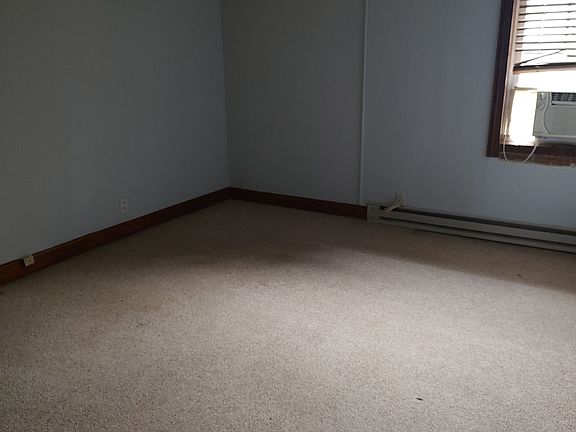 5th image of 113 Somerset Ave APT 3