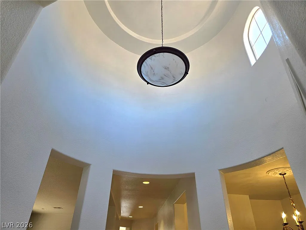 3 bed, 2.5 bath, 2829 sqft, $2,775 — Photo 3