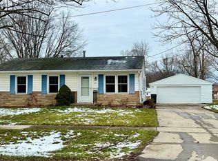 688 Lucille Dr, Elyria, OH 44035