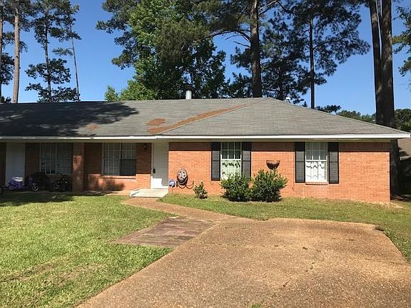 3rd image of 306 Bent Creek Cir S #A & B