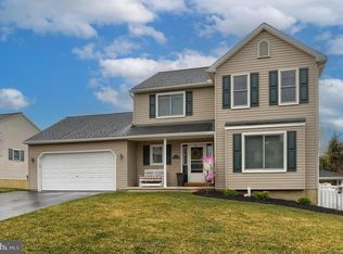 19 Mayflower Dr, Jonestown, PA 17038