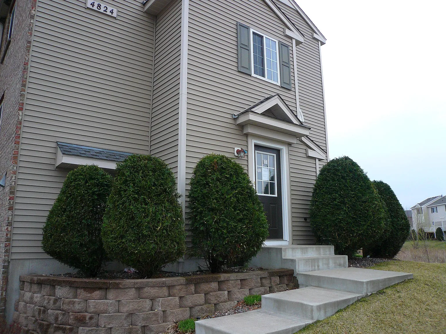 2 bed, 1.5 bath, 952 sqft, $1,795 — Photo 2
