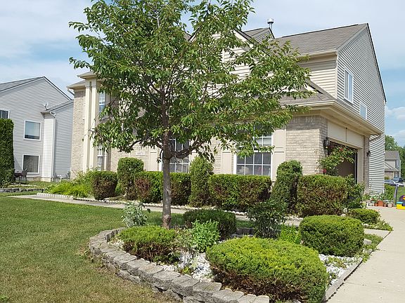 3rd image of 6471 Anna Dr #154