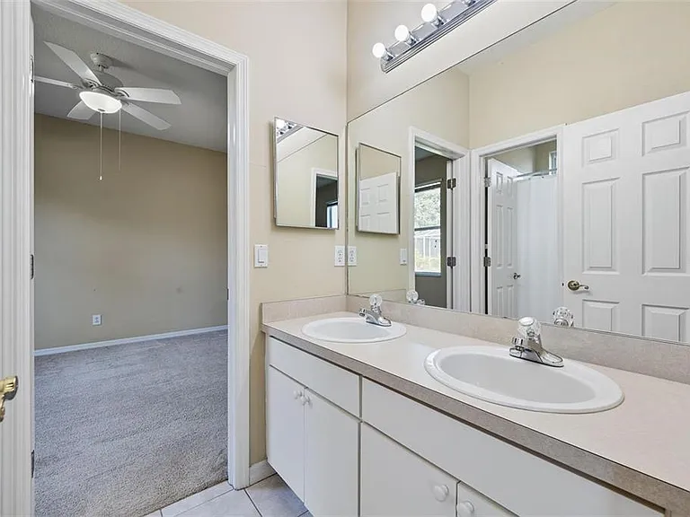 1452 Kensington Woods Dr — Photo 9