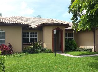 15273 SW 168th Ter, Miami, FL 33187