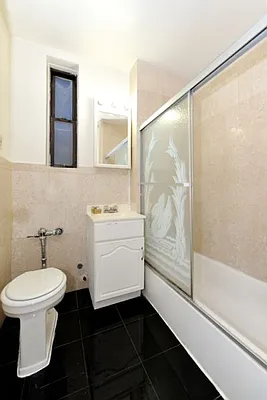 Rented by Keller Williams NYC | media 22