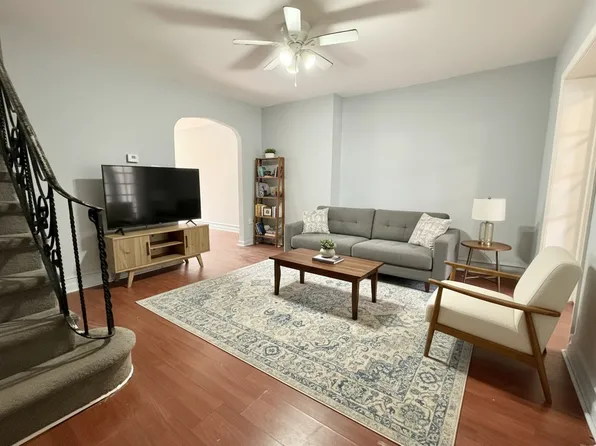 2602 S 61st St, Philadelphia, PA 19142