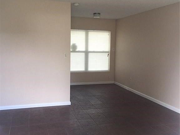 3rd image of 1114 Vineyard Pl