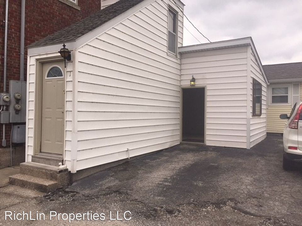 1st image of 322 W Main St #10878528