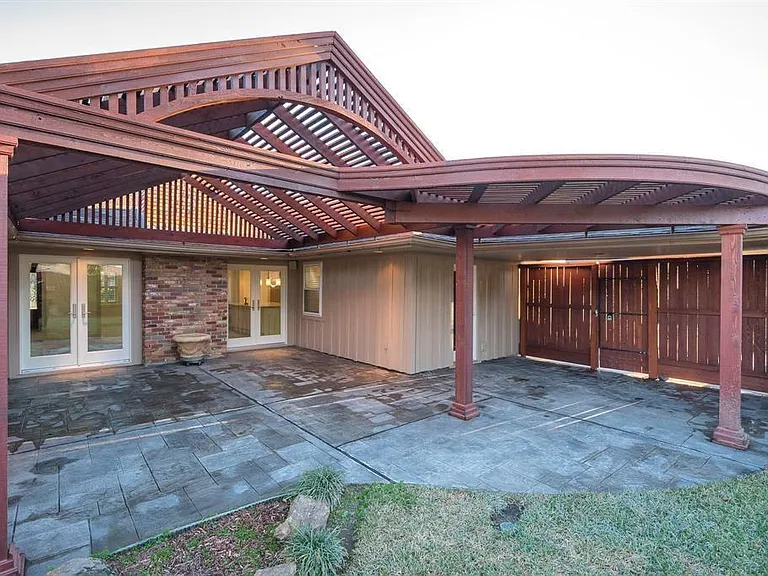 5046 Yarwell Dr — Photo 29