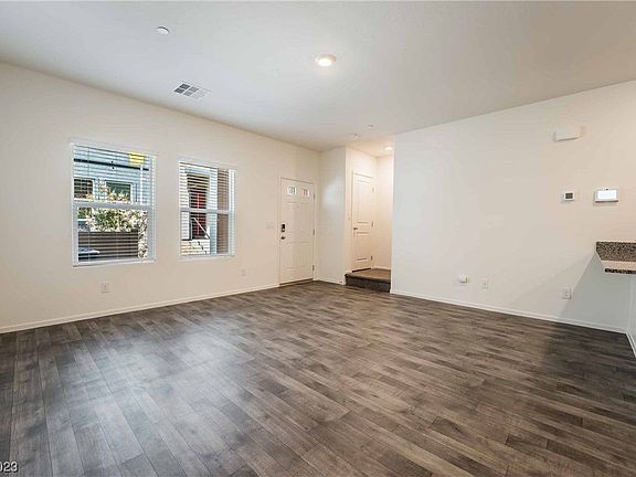 4th image of 7483 Coastal Ledge St