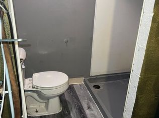 302 Montgomery Ave, New Castle, PA 16102