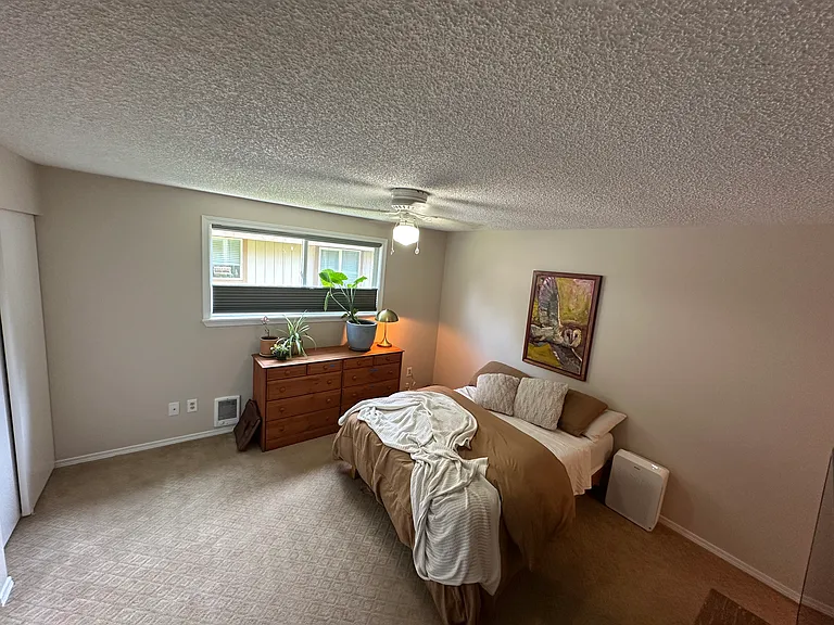 20754 Canterbury Ct — Photo 9