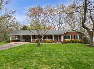 4335 Mashie Dr, Pfafftown, NC 27040
